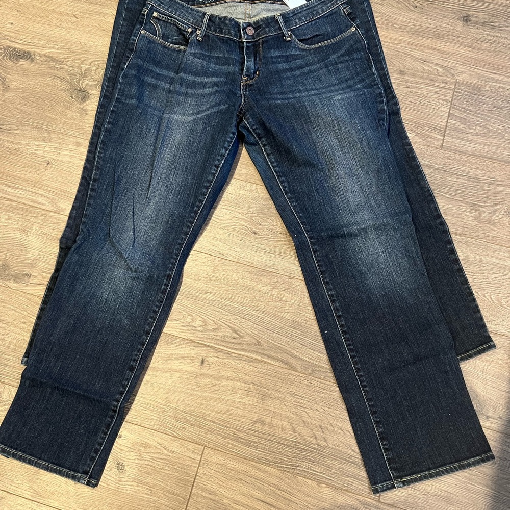 2 - Women’s levis